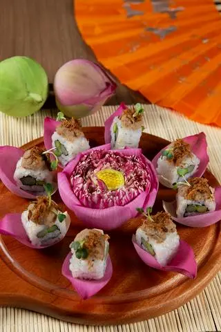 Hình ảnh Cơm cuộn miyen matsuri liên hoa - lien hoa miyen matsuri uramaki - ve24