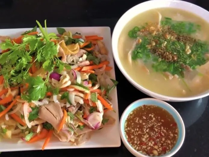 Hình ảnh Gỏi gà phần 1 người - cháo