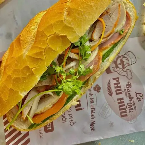 Hình ảnh Bánh mì heo quay