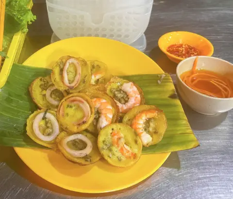 Hình ảnh Combo 10 Bánh Khọt Tôm - Mực
