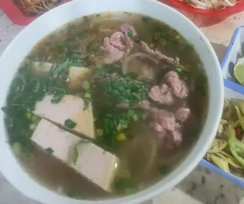 Hình ảnh Bún bò tái