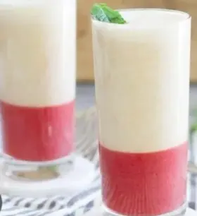 Hình ảnh Sinh tố dâu mix mãng cầu