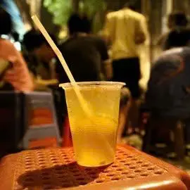 Hình ảnh Trà đá khổng lồ