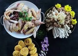 Hình ảnh Lẩu gà nấm kim châm