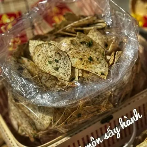 Hình ảnh Khoai môn sấy mắm hành