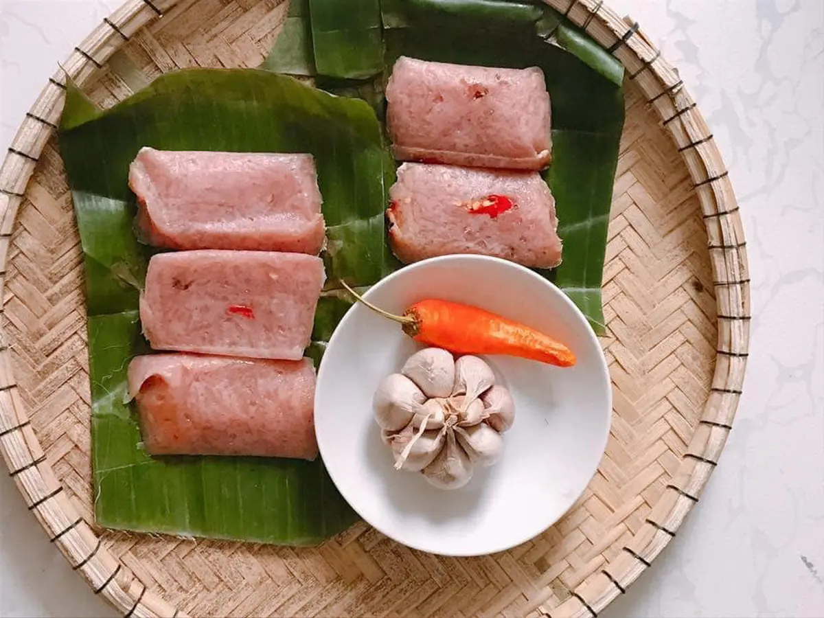 Hình ảnh Nem chua Huế
