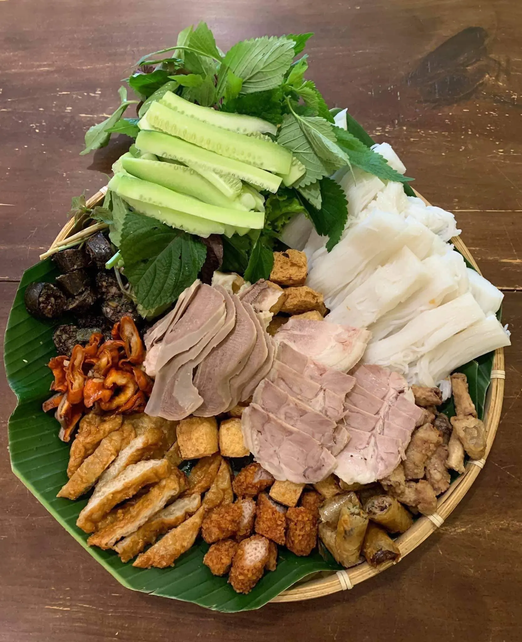 Hình ảnh Đầy đủ full topping