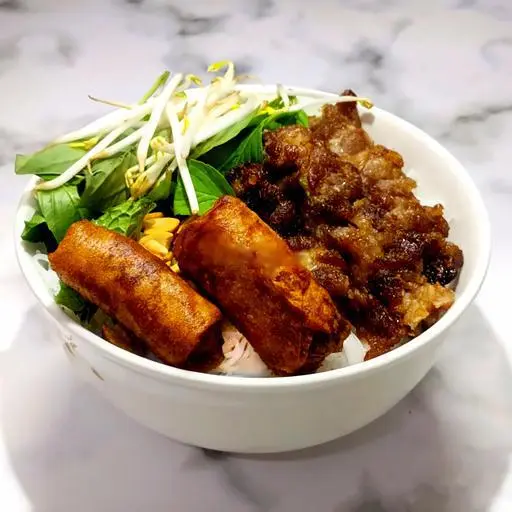 Hình ảnh Bún thịt nướng - chả giò