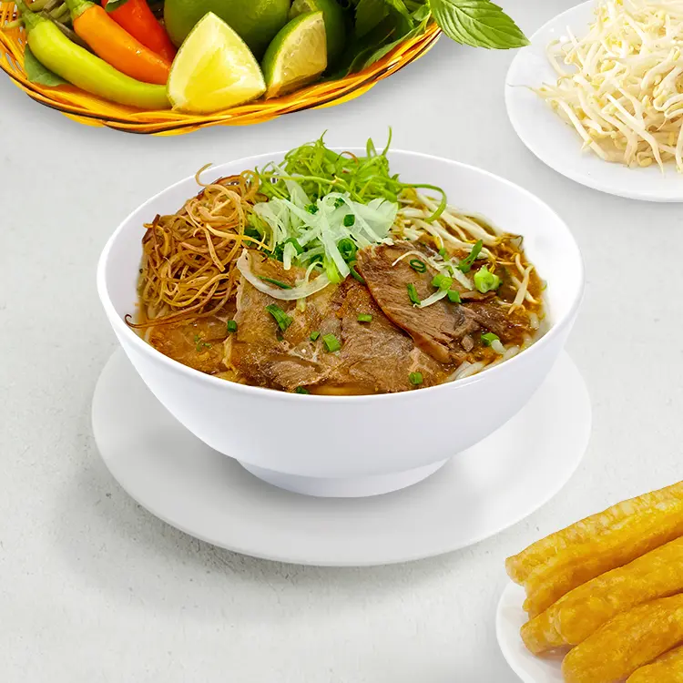Hình ảnh Bún bò nạm