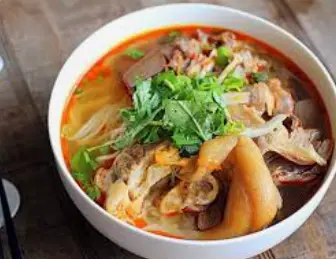 Hình ảnh Bún bò tái giò
