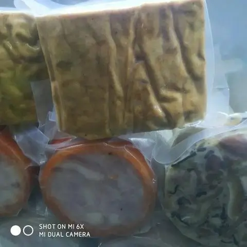 Hình ảnh Thịt jambn đỏ 200gr