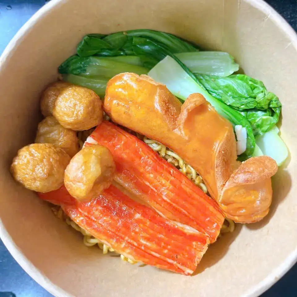 Hình ảnh Mì indo thập cẩm 3