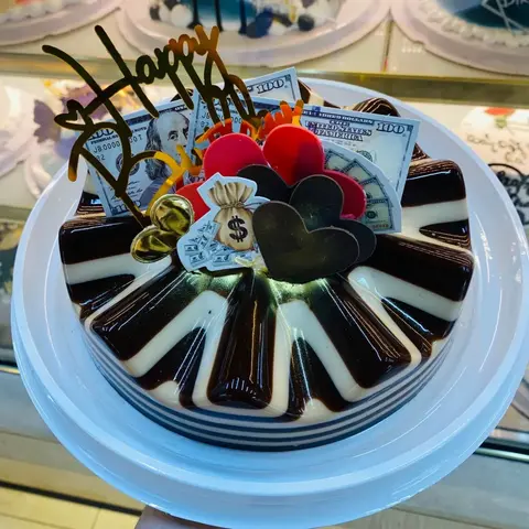 Hình ảnh Bánh kem rau câu lượn sóng