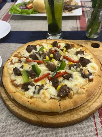 Hình ảnh Pizza bò nướng - Beef pizza