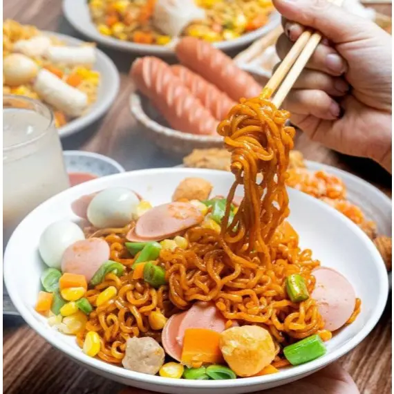 Hình ảnh Mì trộn Indomie trứng ốp la