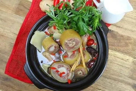 Hình ảnh Lẩu đuôi bò