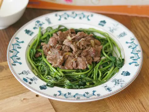 Hình ảnh Bò xào rau lang 