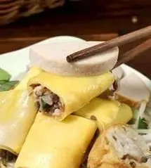 Hình ảnh Bánh cuốn trứng chả