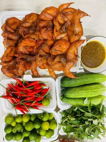 Hình ảnh combo 6 cút lớn chiên bơ 