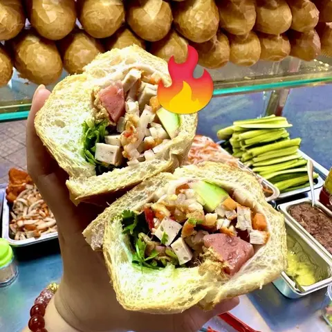 Hình ảnh Bánh mì thập cẩm