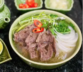 Hình ảnh Phở tái bắp hoa