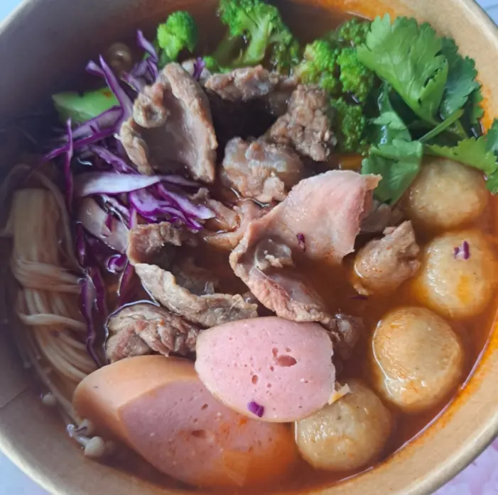 Hình ảnh Mì cay bò kim chi