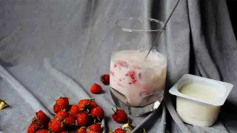 Hình ảnh Yogurt Phúc Bồn Tử 