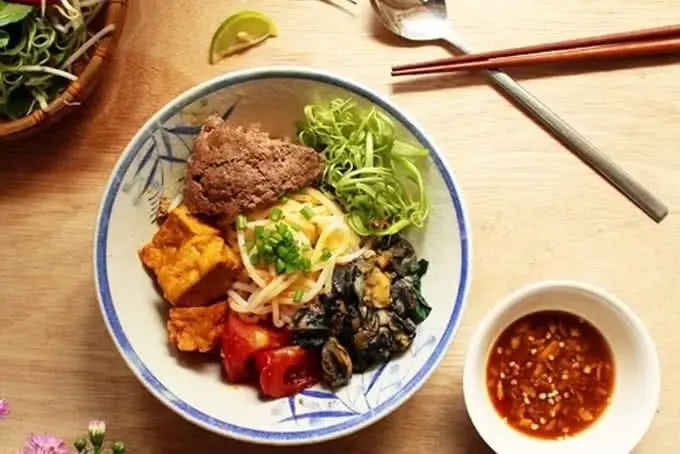 Hình ảnh Canh bún riêu cua ốc chả