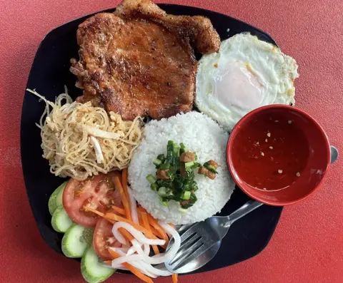 Hình ảnh Cơm sườn bì chả - nước sâm