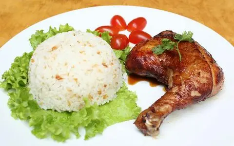 Hình ảnh Cơm gà rô ti