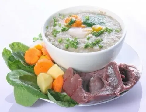 Hình ảnh Cháo tim gan rau củ