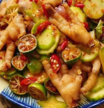 Hình ảnh Chân gà rút xương sốt Thái - Best seller