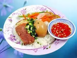 Hình ảnh Cơm Sườn Trứng Kho