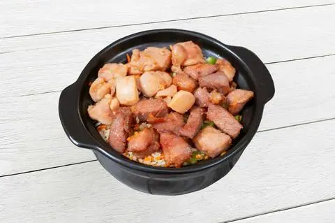 Hình ảnh Thố gà - xá xíu