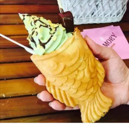 Hình ảnh Bánh Cá Kem Dâu
