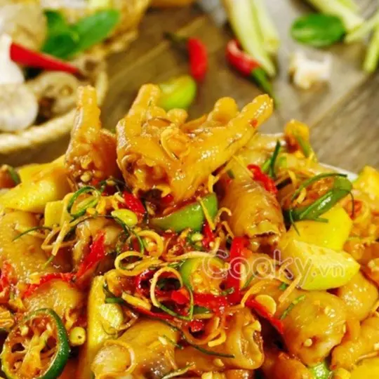 Hình ảnh Chân gà sốt thái