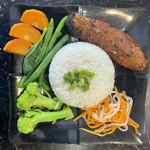 Hình ảnh Cơm Cá chiên sả
