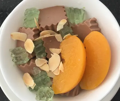 Hình ảnh Khúc bạch socola đào