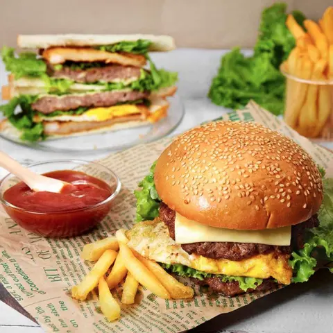 Hình ảnh Hamburger gà trứng phô mai