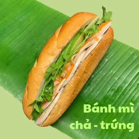 Hình ảnh Bánh mì chả - trứng