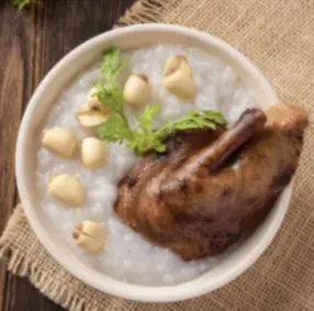 Hình ảnh Cháo bồ câu hầm hạt sen