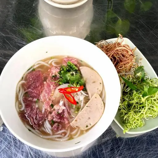Hình ảnh Bún bò tái