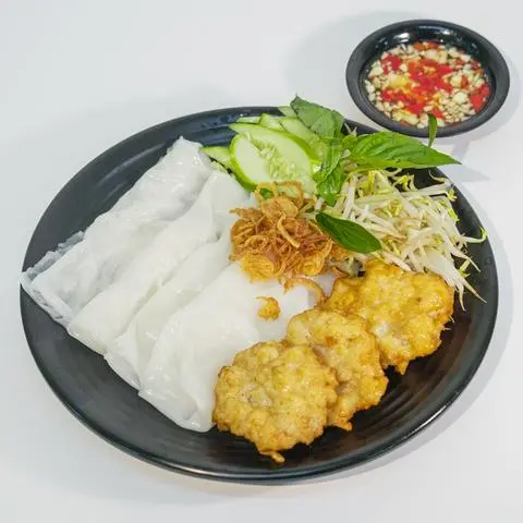 Hình ảnh Bánh ướt chả mực
