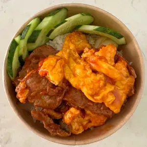 Hình ảnh Thố bò sốt bơ trứng