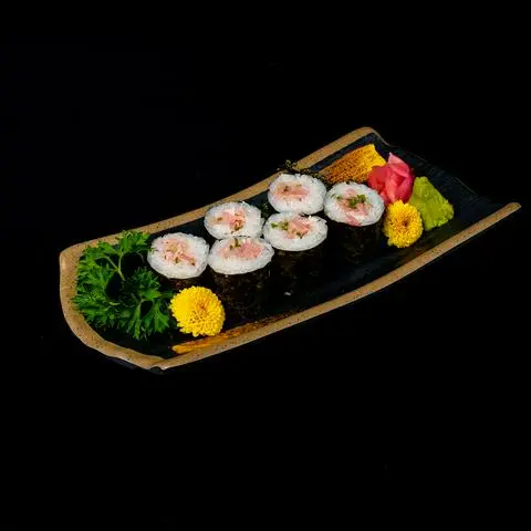 Hình ảnh Cơm cuộn bụng cá ngừ bằm trộn hành lá - tuna belly - spring onion hosomaki - ho03