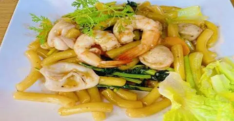Hình ảnh Nui xào hải sản
