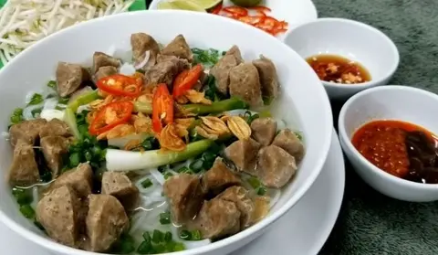 Hình ảnh Bún gạo bò viên