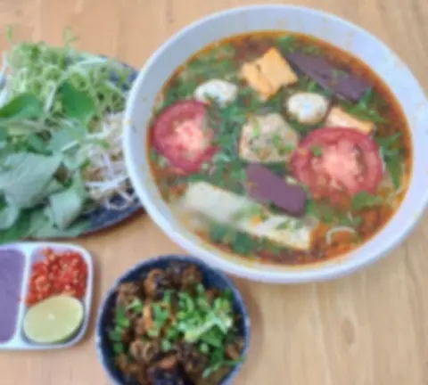 Hình ảnh Bún riêu cua ốc