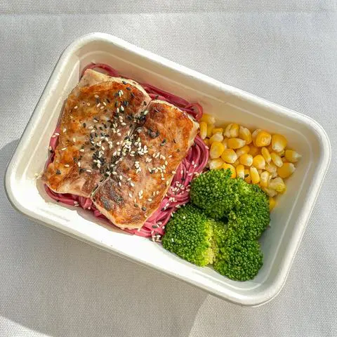 Hình ảnh Mì rau củ cá basa