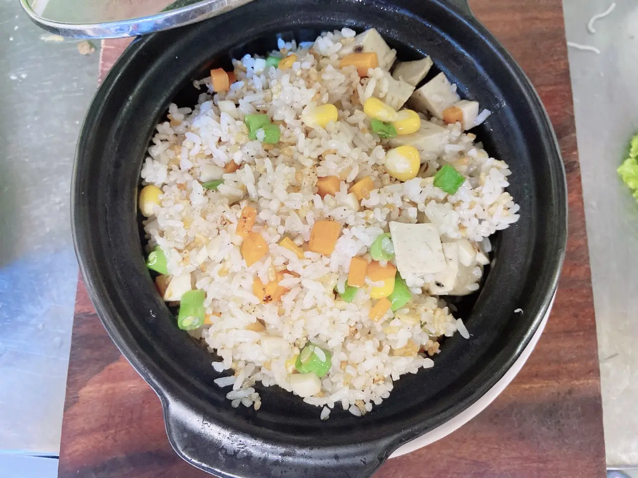 Hình ảnh Cơm chiên thơm - Pineapple fried rice